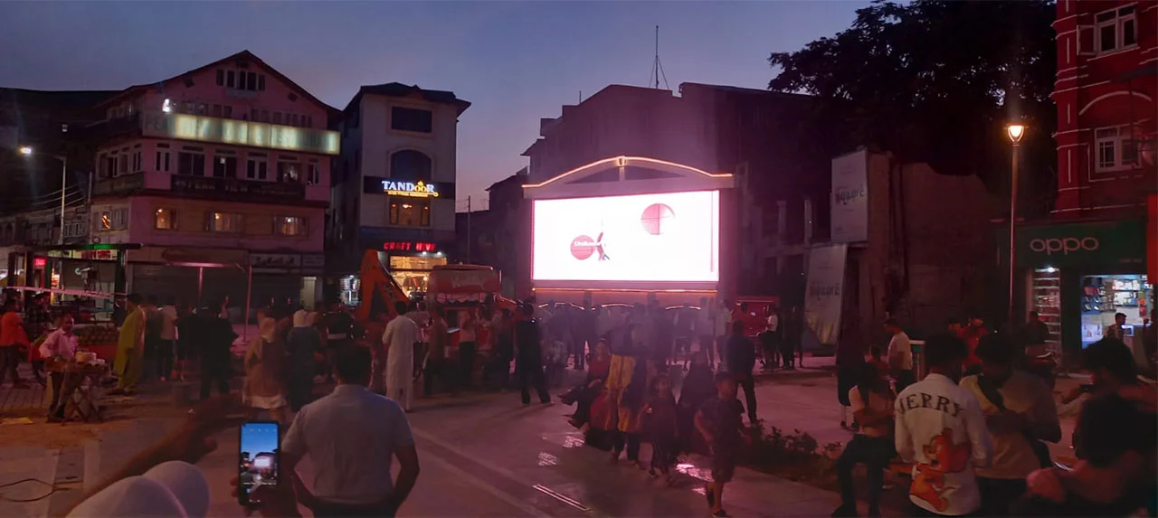 Outdoor led walls